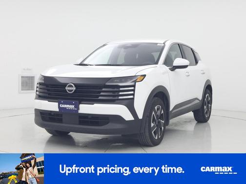 White 2025 Nissan Kicks SV