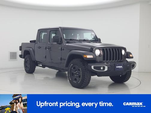 Gray 2023 Jeep Gladiator Sport