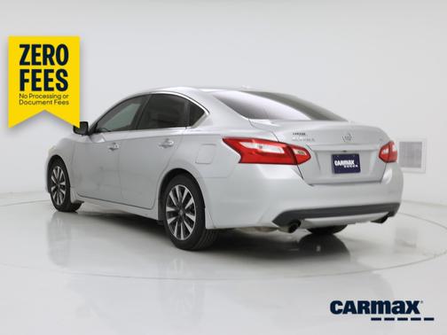 Silver 2016 Nissan Altima SL