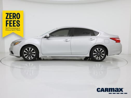Silver 2016 Nissan Altima SL
