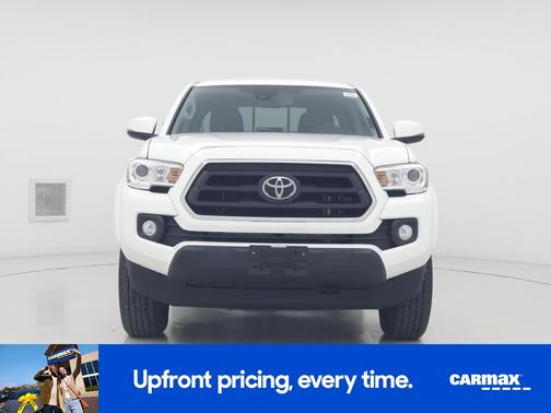 White 2022 Toyota Tacoma SR5