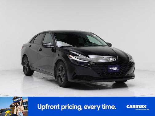Black 2023 Hyundai ELANTRA SEL