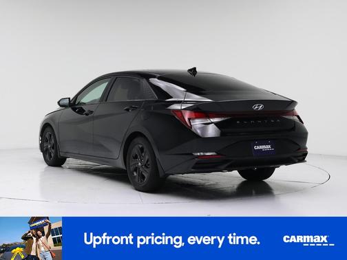 Black 2023 Hyundai ELANTRA SEL