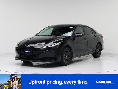 Black 2023 Hyundai ELANTRA SEL