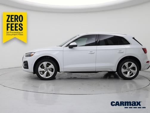 White 2021 Audi Q5 Prestige