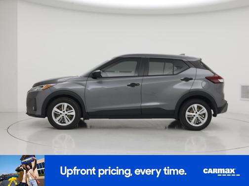 Gray 2024 Nissan Kicks S