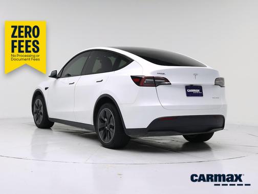 White 2023 Tesla Model Y Long Range