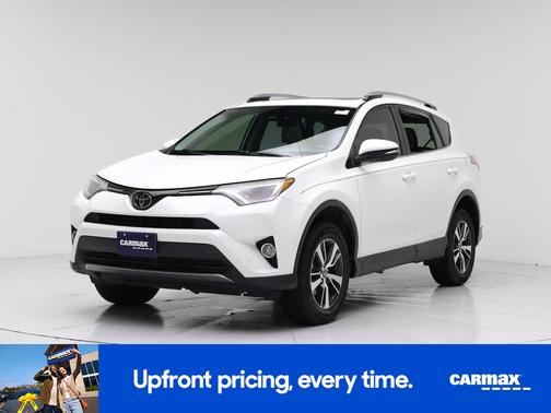 White 2018 Toyota RAV4 XLE