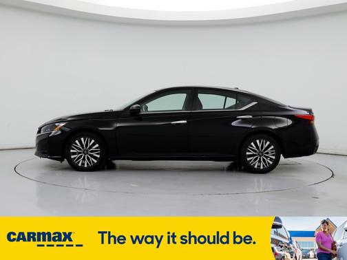 2024 Nissan Altima SV