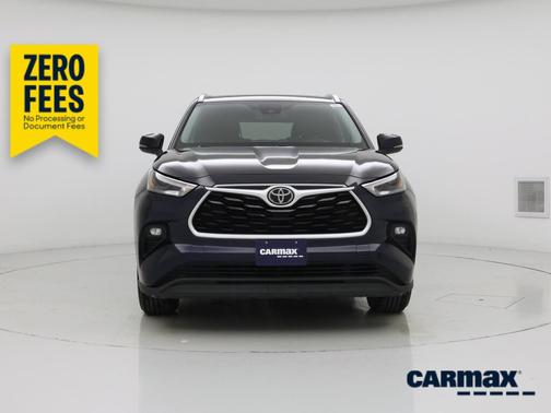 Blue 2021 Toyota Highlander XLE