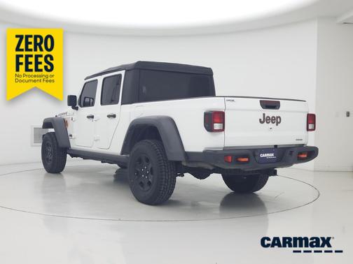 White 2022 Jeep Gladiator Mojave
