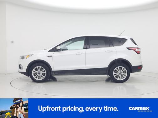 White 2017 Ford Escape SE
