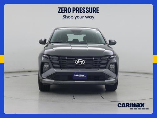 Gray 2025 Hyundai TUCSON SE