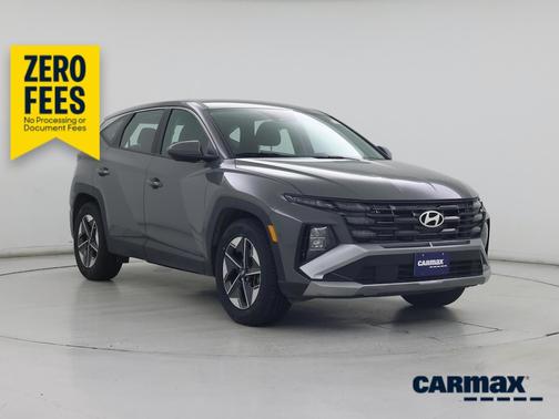 Gray 2025 Hyundai TUCSON SE