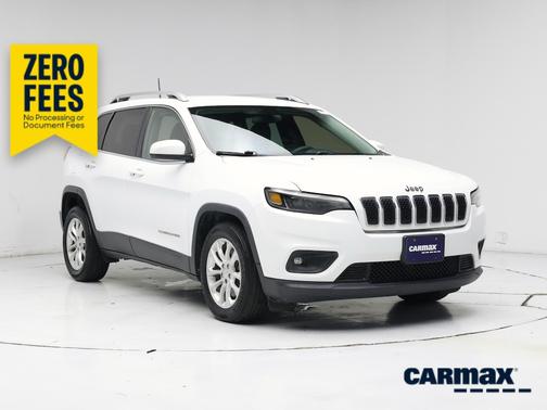 White 2019 Jeep Cherokee Latitude