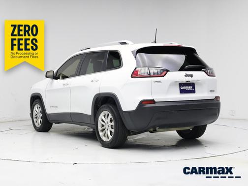 White 2019 Jeep Cherokee Latitude