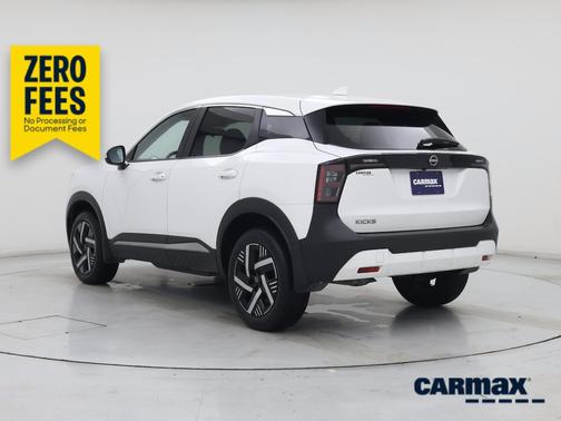 White 2025 Nissan Kicks SV