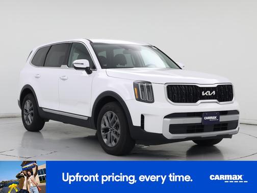 White 2025 Kia Telluride LX
