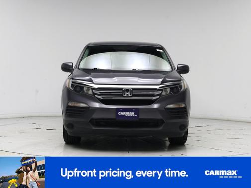 Gray 2018 Honda Pilot LX