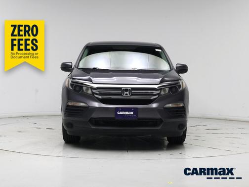 Gray 2018 Honda Pilot LX