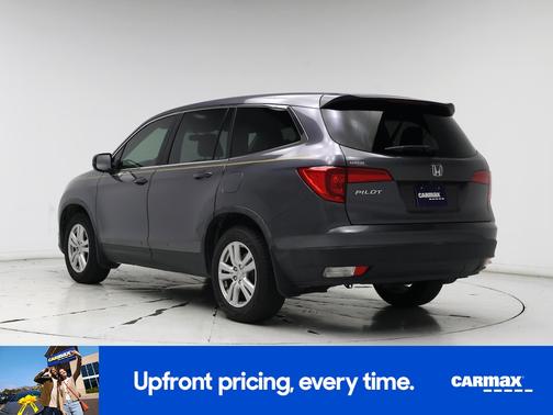 Gray 2018 Honda Pilot LX