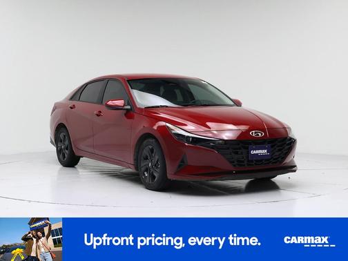 Red 2022 Hyundai ELANTRA SEL