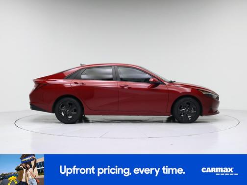 Red 2022 Hyundai ELANTRA SEL
