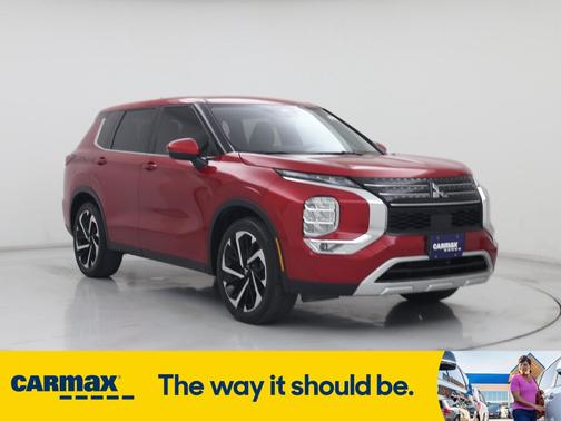 2023 Mitsubishi Outlander SE