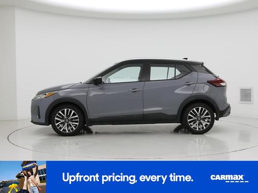 Gray 2021 Nissan Kicks SV