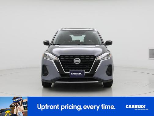 Gray 2021 Nissan Kicks SV