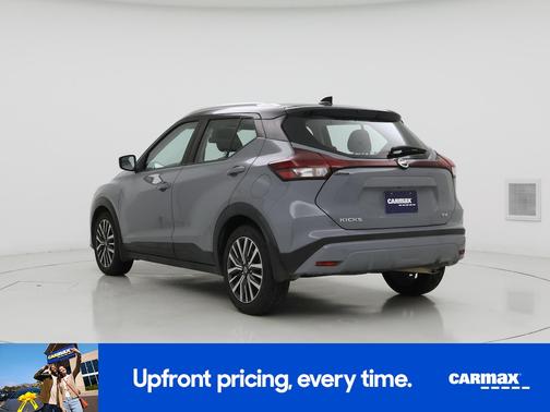 Gray 2021 Nissan Kicks SV