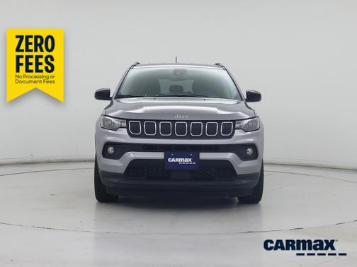 Silver 2022 Jeep Compass Latitude