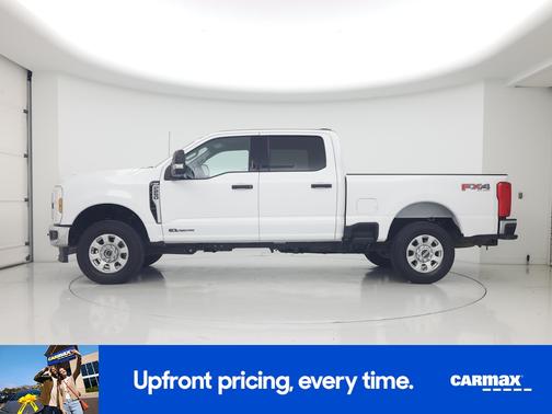 White 2024 Ford F-250 XLT