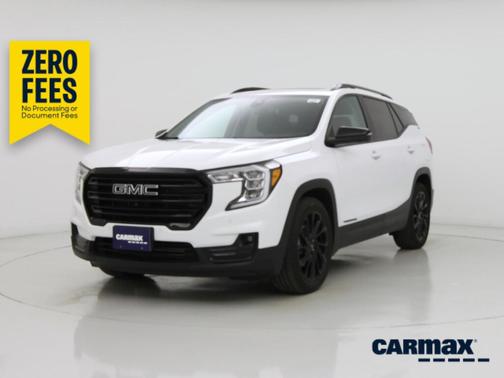 White 2024 GMC Terrain SLT