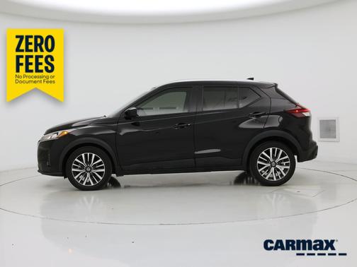 Black 2021 Nissan Kicks SV