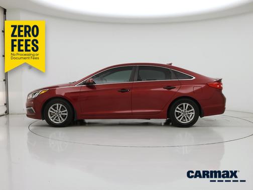 Red 2015 Hyundai SONATA SE