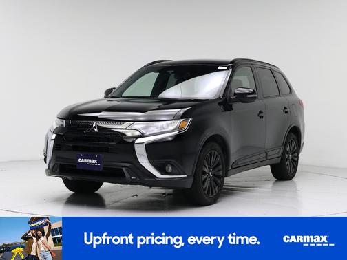 Black 2020 Mitsubishi Outlander LE