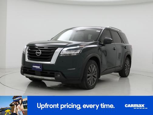 Green 2022 Nissan Pathfinder SL