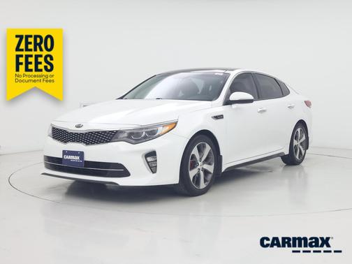 White 2018 Kia Optima SX