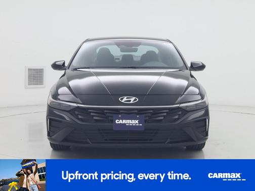 Black 2024 Hyundai ELANTRA SEL