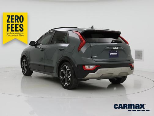 Green 2024 Kia Niro EX