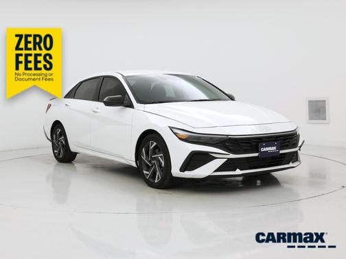 White 2025 Hyundai ELANTRA SEL Sport