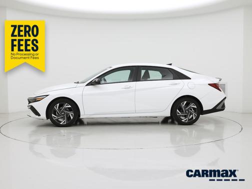 White 2025 Hyundai ELANTRA SEL Sport