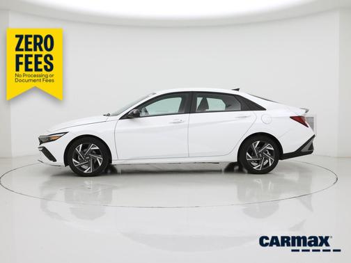 White 2025 Hyundai ELANTRA SEL Sport
