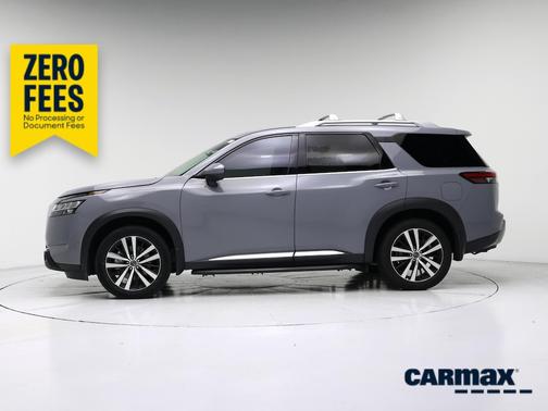 Gray 2025 Nissan Pathfinder Platinum