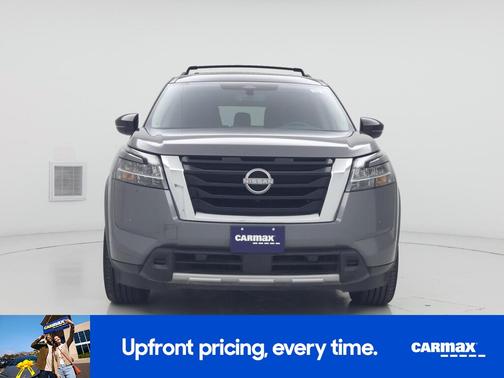 Gray 2023 Nissan Pathfinder Platinum