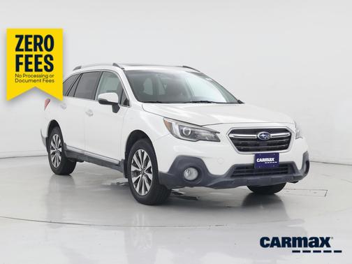 White 2018 Subaru Outback 2.5I Touring