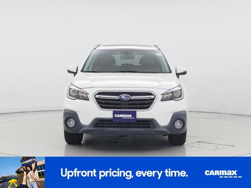 White 2018 Subaru Outback 2.5I Touring