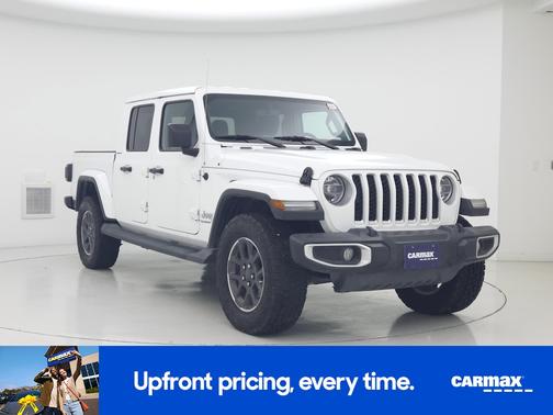 White 2022 Jeep Gladiator Overland