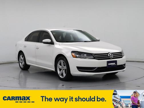 2014 Volkswagen Passat SE